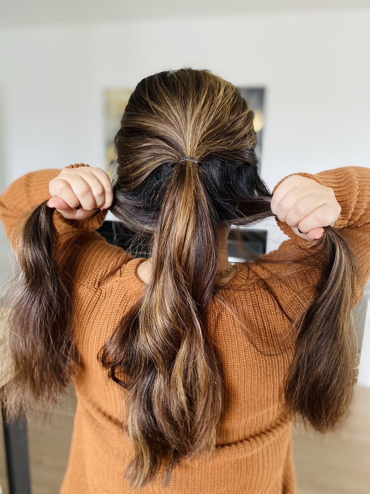 Frisur Silvester How To Haare werden in drei Zöpfe geteilt