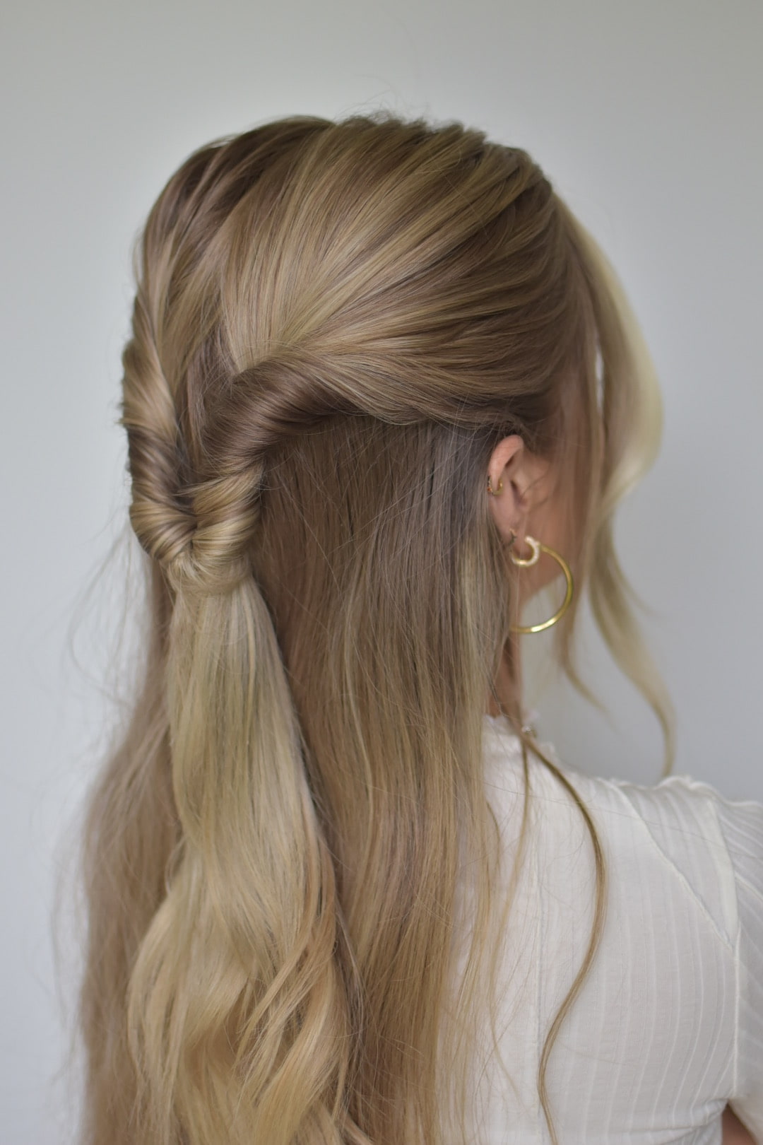 Blonden langer Zopf 